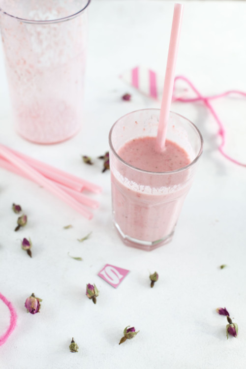 Bild für Veganer Erdbeer-Kokos-Milchshake