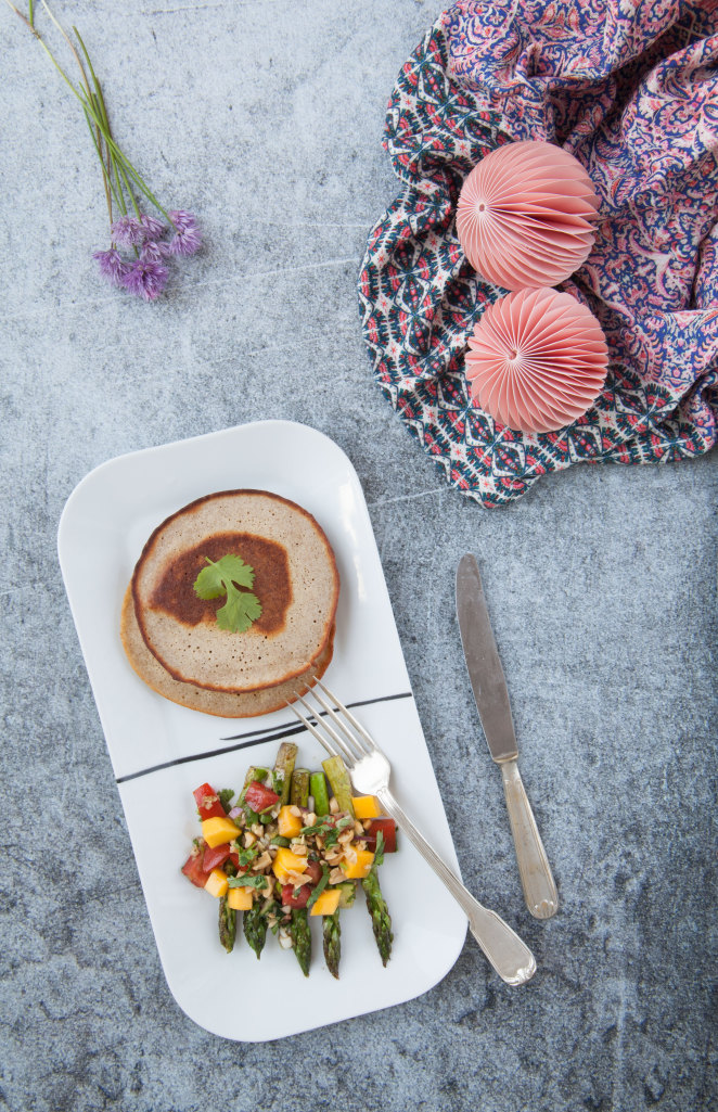 Exotic Tomato-Mango Salsa meets Asparagus with Blini