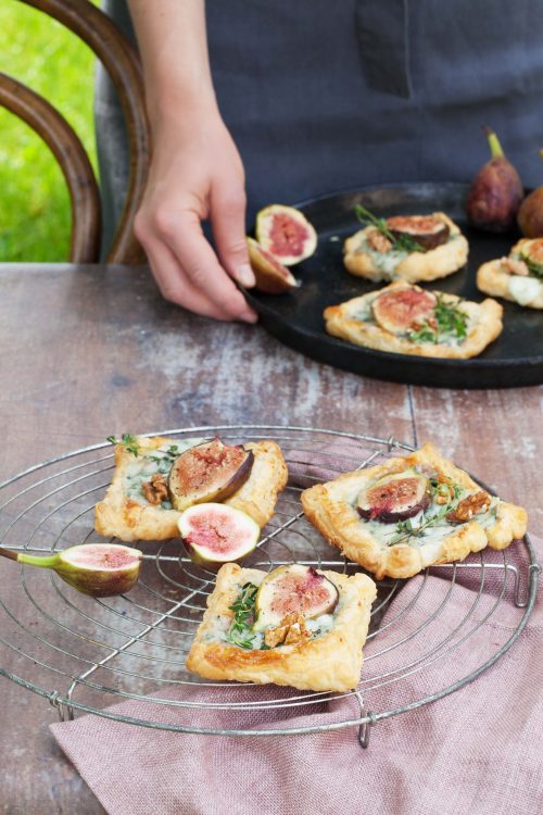 Bild für Blätterteig-Tartes mit Gorgonzola und Feigen