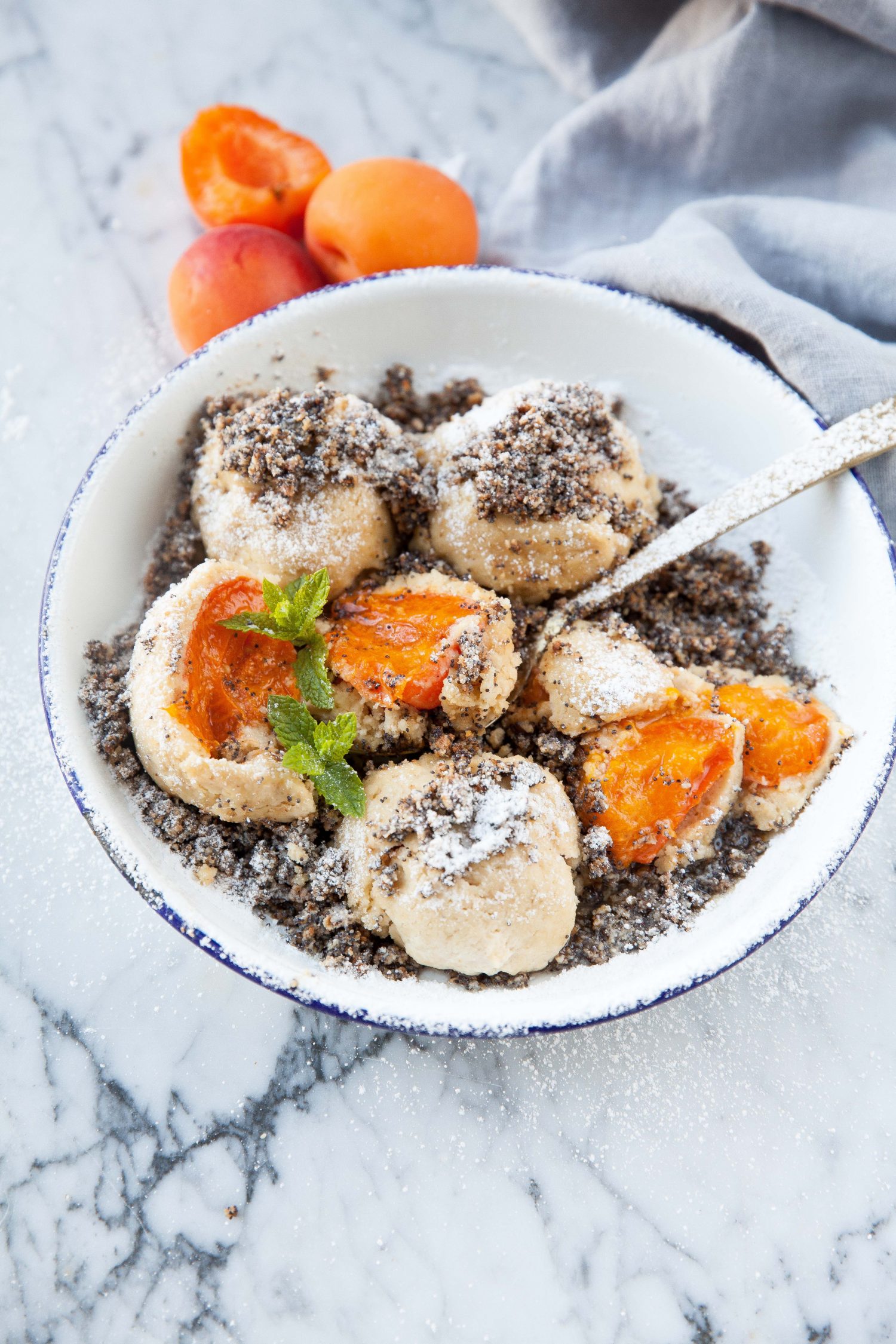 Steamed Apricot Dumplings