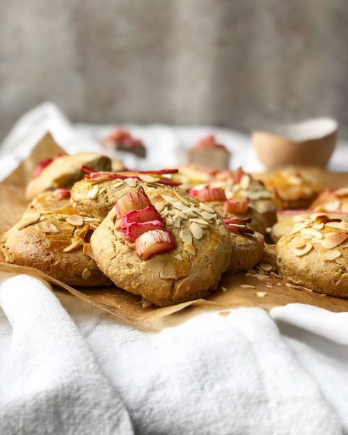 Bild für Rhabarber Oster-Scones